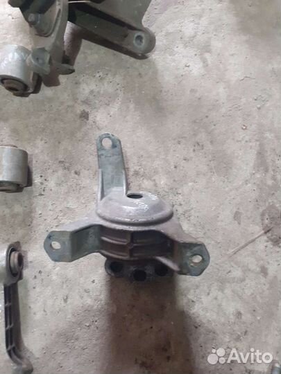 Опель астра h подушка двигателя правая