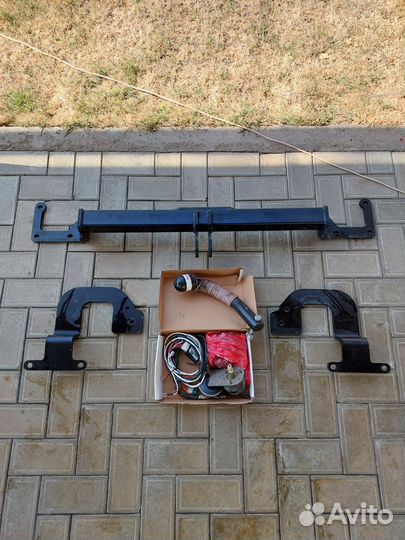 Фаркоп на Citroen Space Tourer 17-23гг