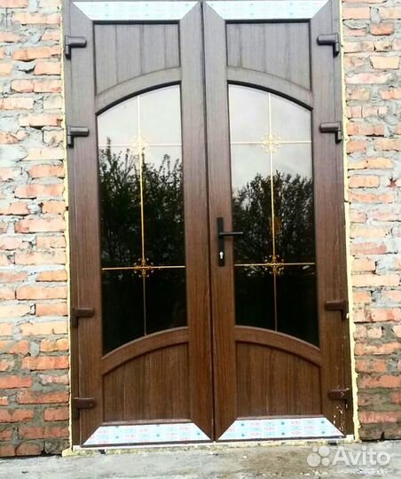 Пластиковая дверь 120х210 87