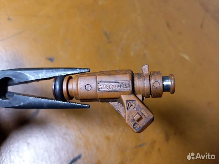 Форсунка Mercedes S-Class W220 M113 5.0 I 2002