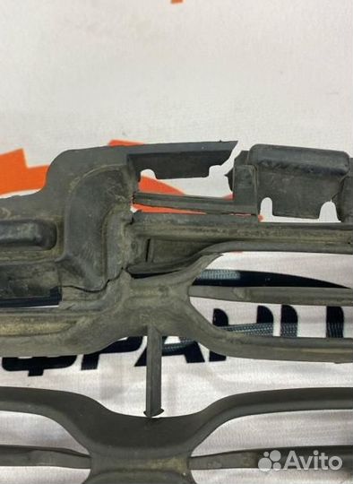 Решетка радиатора Citroen C3 Picasso хэтчбек EP6