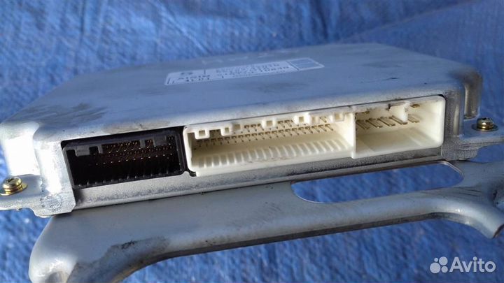 Блок управления парктроником toyota prius NHW20