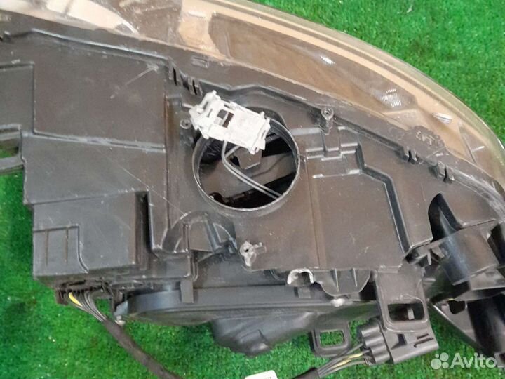 Фара ксенон активная левая volvo S60 V60 2014-2018