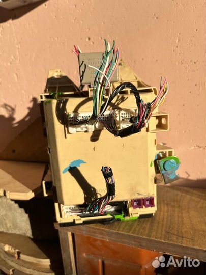 Блок предохранителей Toyota Higlender U 40 рейстай