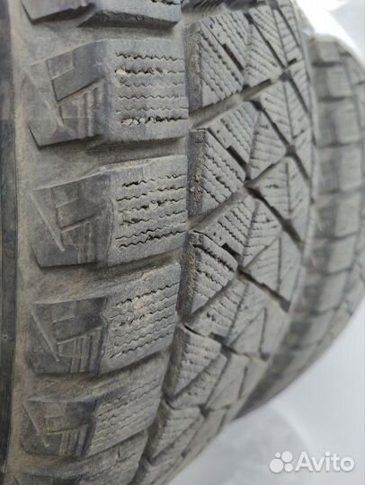 Bridgestone Blizzak DM-V2 235/55 R18