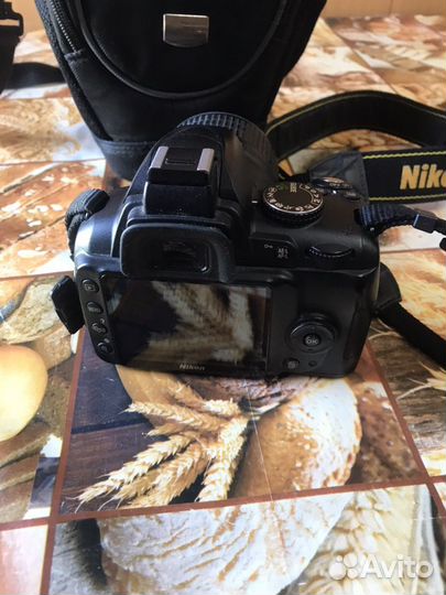 Зеркальный фотоаппарат Nikon