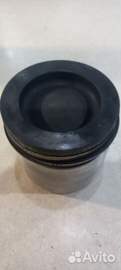 Поршень 20381127 вольво d12c