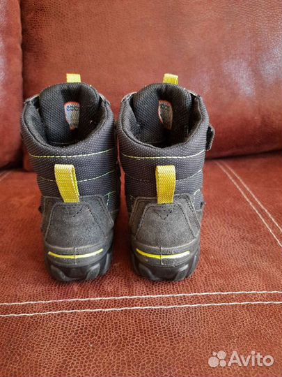 Ботинки экко 23 р