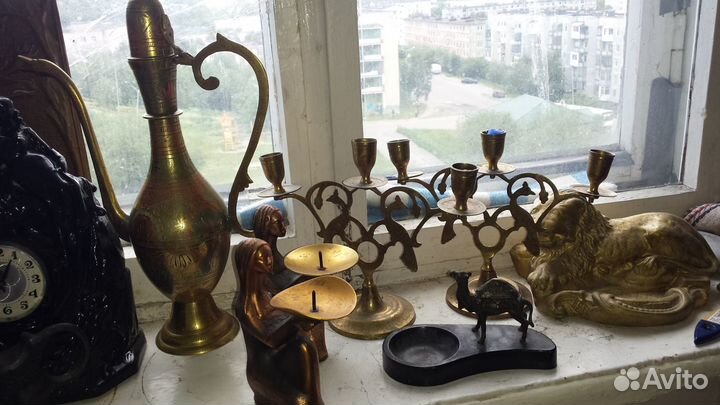 Статуэтки/сувениры/подсвечники