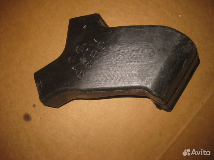 Воздуховод заднего отопителя Mitsubishi