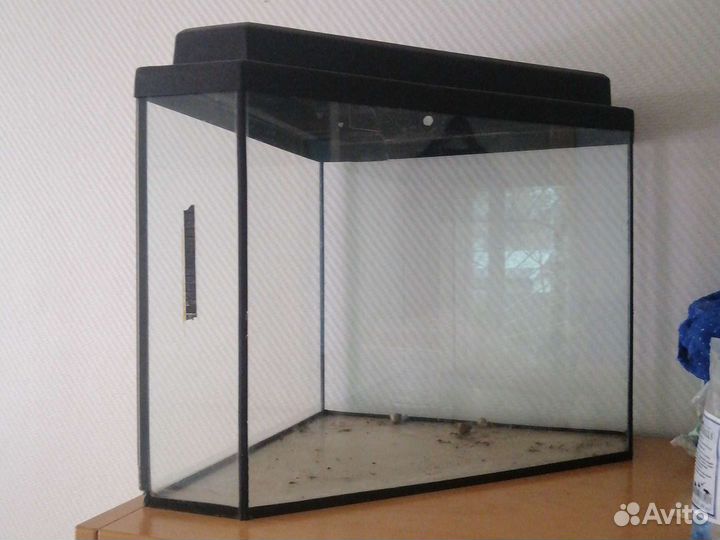 Аквариум угловой