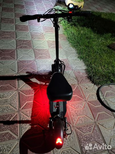 Электросамокат куго м4 про 2021. 18mah. 600w