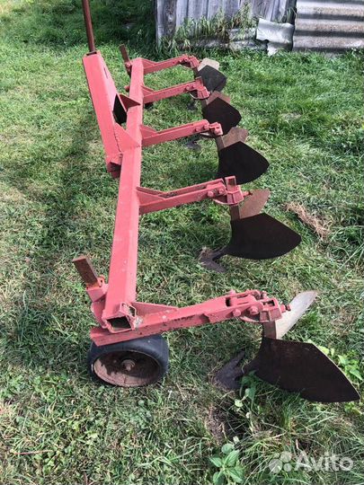 Культиватор окучник