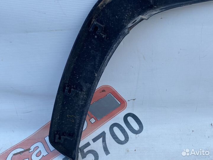 Toyota Rav4 Накладка крыла арки