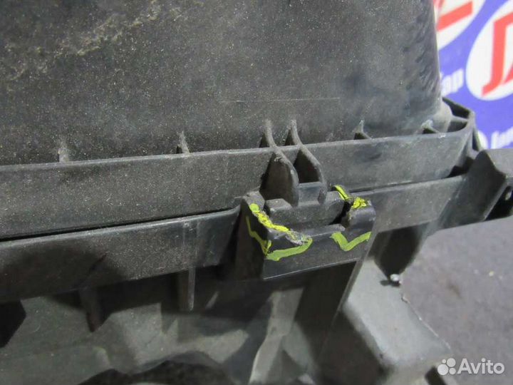 Корпус воздушного фильтра Toyota Celica ZZT230 (19