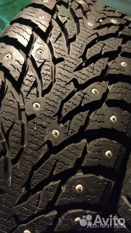 Nokian Tyres Hakkapeliitta 9 SUV 215/65 R17 103T