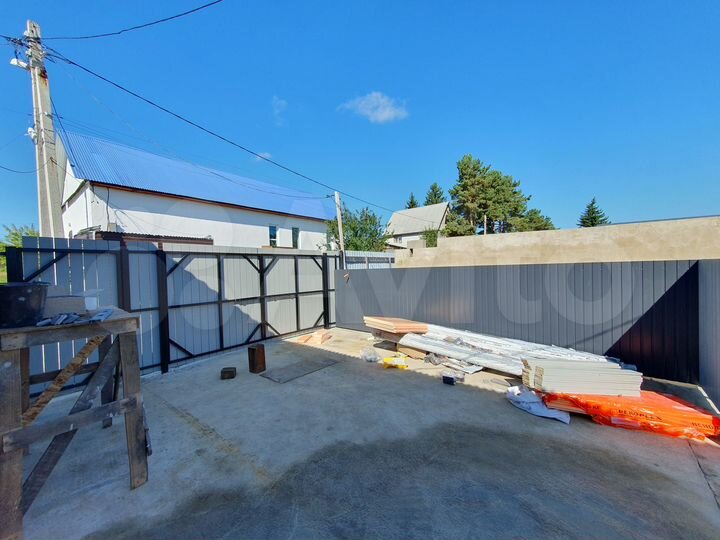 Дом 178 м² на участке 7,8 сот.