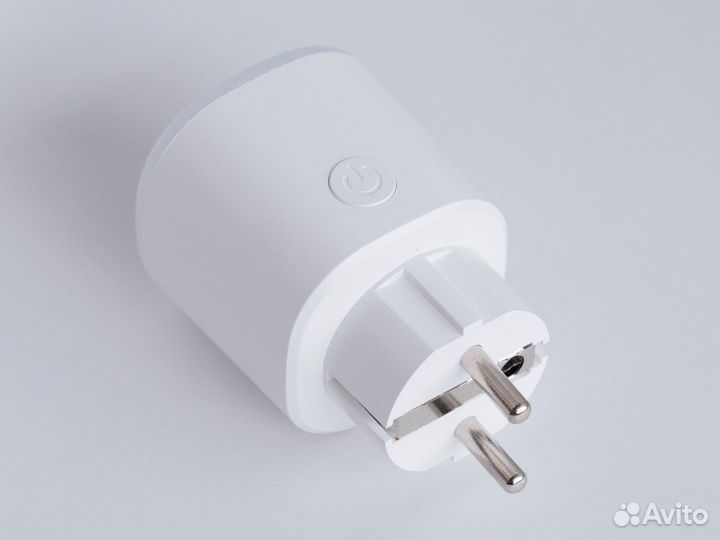 Умная розетка qubiot Plug