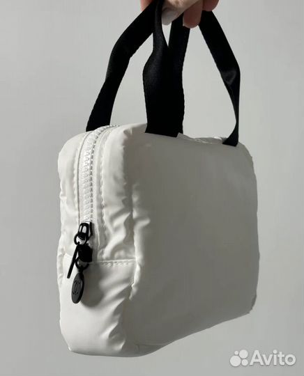 Сумка Косметичка Chanel с ручками на молнии