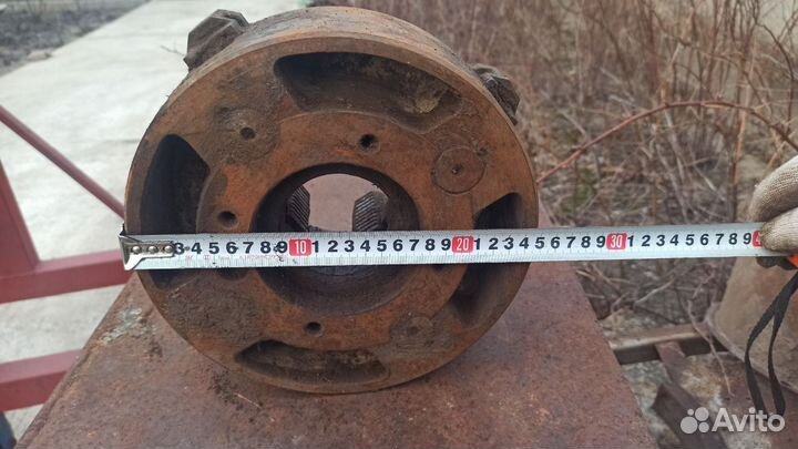 Токарный патрон,и фрезерная оснастка