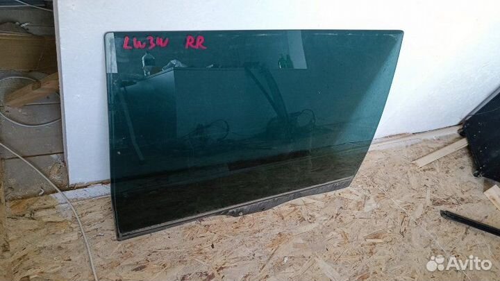 Стекло двери заднее правое Mazda Mpv LW3W 2004