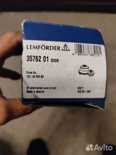 Опора двигателя volkswagen jetta V