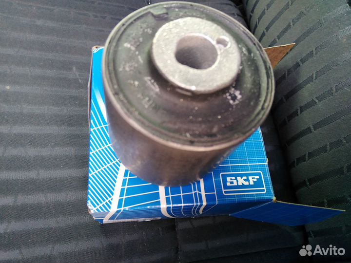 Сайлентблок SKF vkds338002