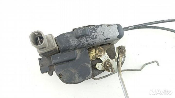 Замок двери передний левый Lexus Gs300 JZS147