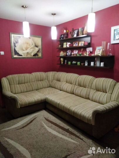 Полки настенные интерьерные