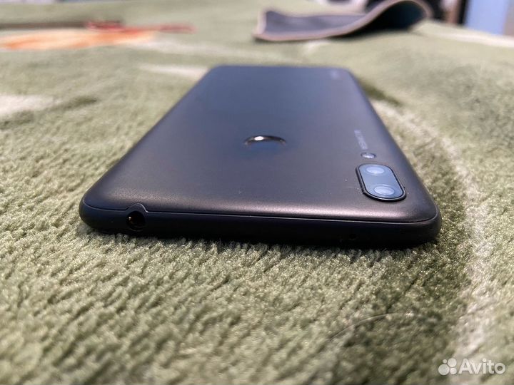 HUAWEI Y7 (2019), 3/32 ГБ