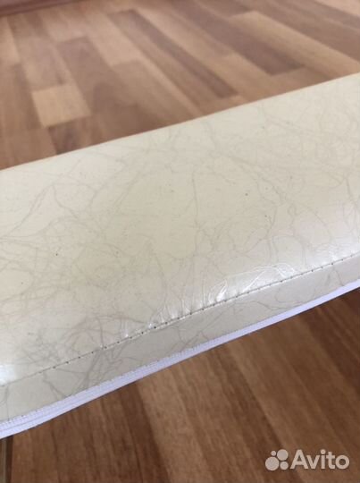 Маникюрная подставка