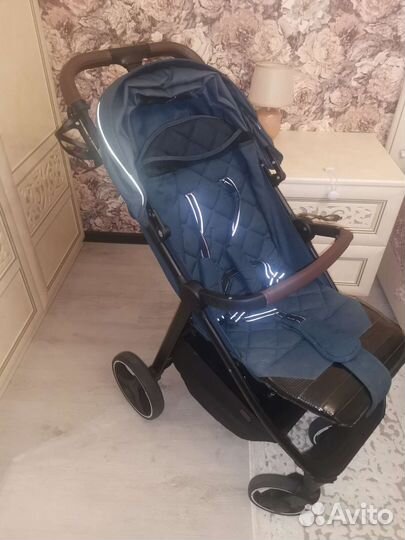 Прогулочная коляска capella