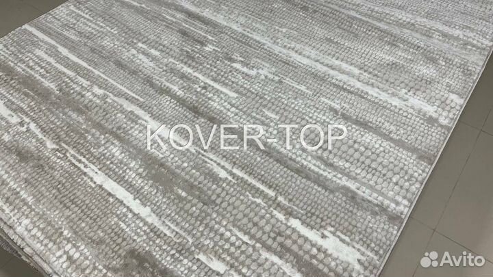 Ковер новый (в профиле огромный выбор)