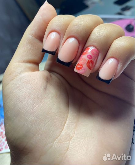 Маникюр, наращивание ногтей