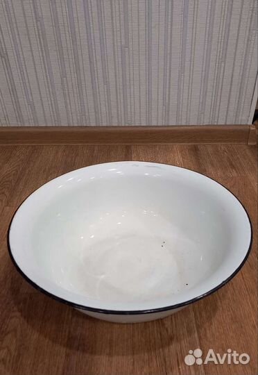 Таз эмалированный