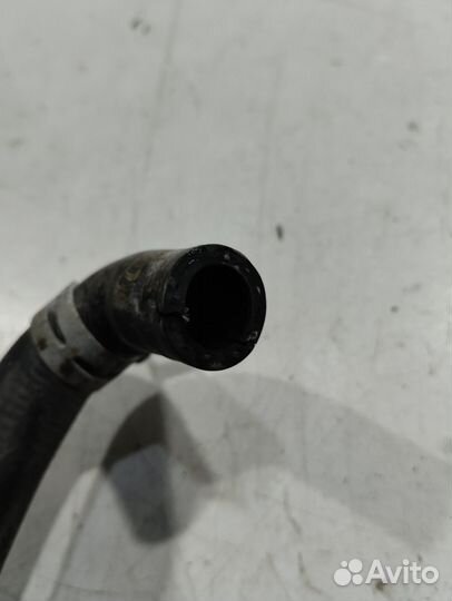 Тройник системы охлаждения с патрубками