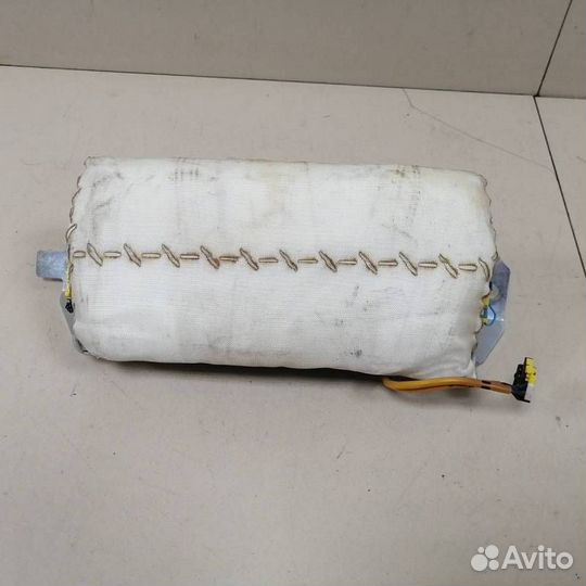 Подушка безопасности пассажирская в торпедо BMW X5