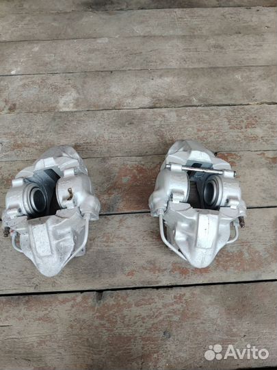 Суппорт передний правый и левый ваз 2101-07