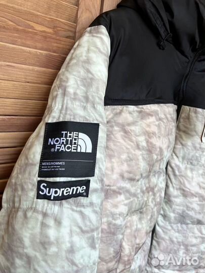 Пуховик The North Face & Supreme (Весна 2024)