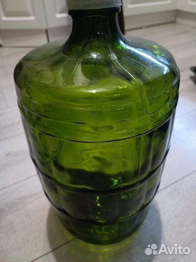 Бутылка стеклянная 10 литров