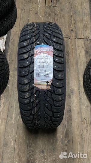 Nokian Tyres Hakkapeliitta 9 SUV 235/55 R18 104T