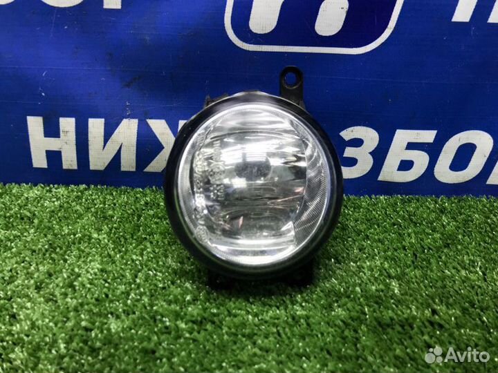 Фара противотуманная передняя левая Toyota Land