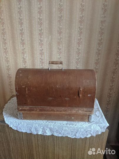 Швейная машина Подольск ручная