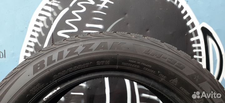 Bridgestone Blizzak LM-32 225/55 R17