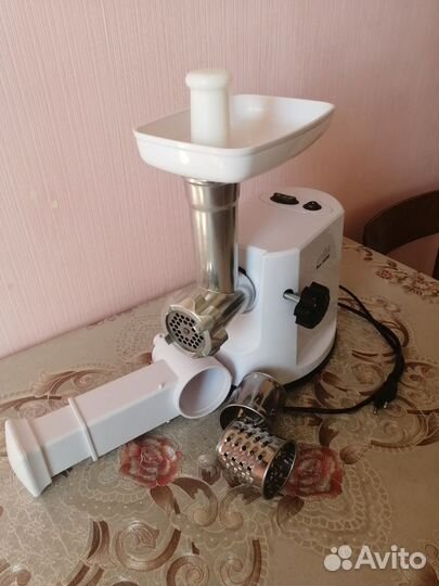 Электромясорубка Smile MAX 1800w