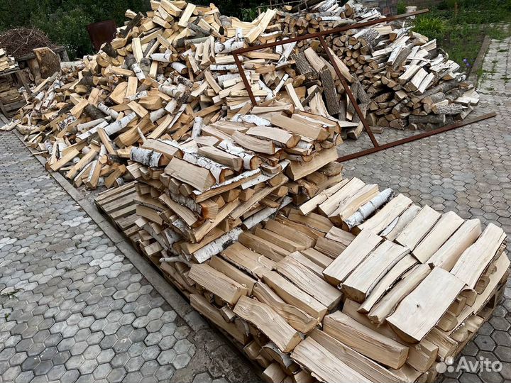 Дрова кубами и в мешках + бревна
