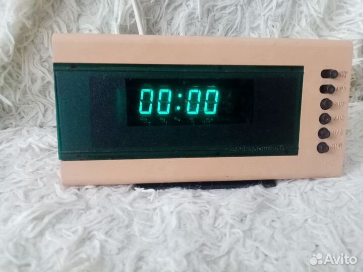 Часы электроника 6