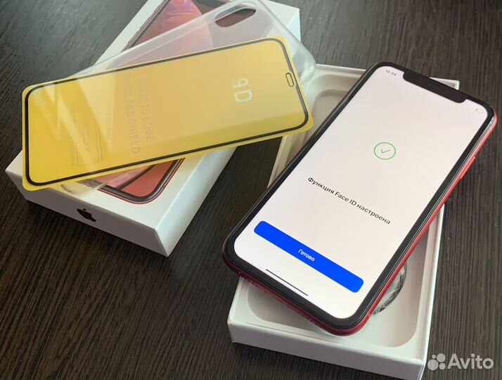 Продам iPhone XR 128gb Red Красный