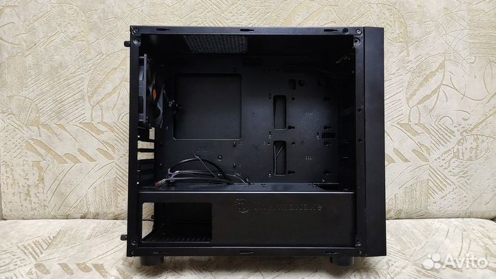 Компьютерный корпус Thermaltake Versa H17