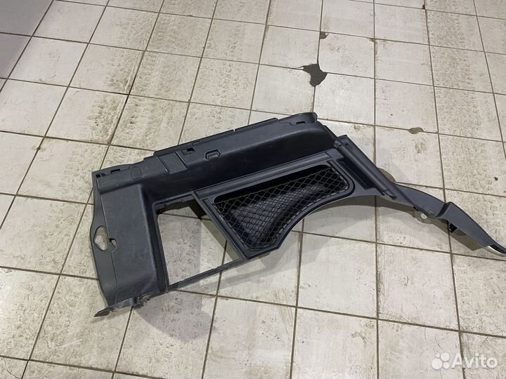 Обивка багажника Дискавери 3 левая